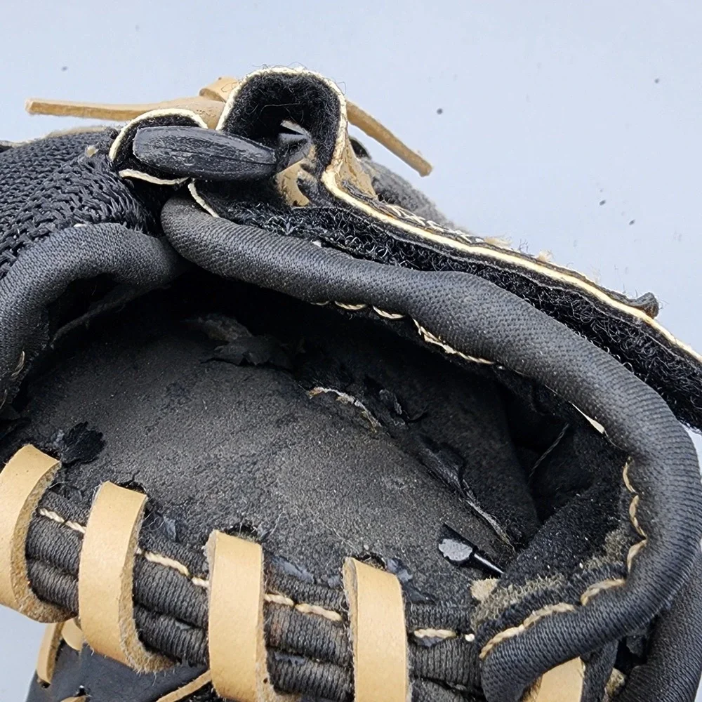 Youth Baseball Glove Adidas TS 9500 SDY, Easy Close, 9.5 inches LHT